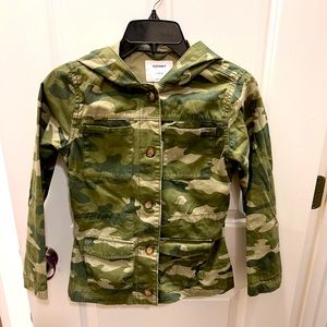 Girls Old Navy Army Style Jacket Size 10/12.